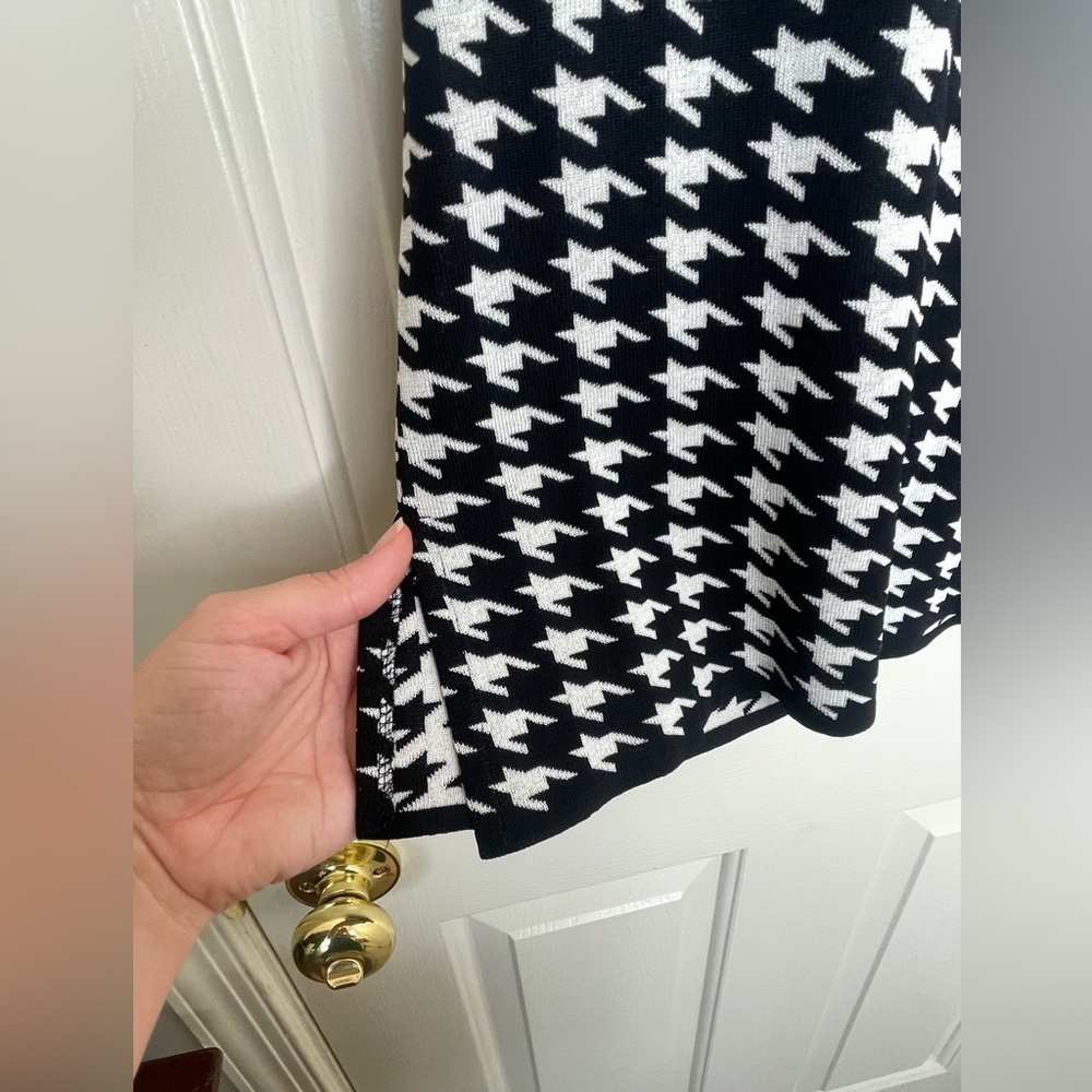 Exclusively Misook Black & White Houndstooth Sleeveless Knit Shell Top Size L - Picture 2 of 7
